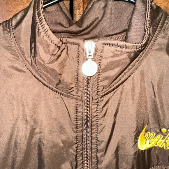 All Stitched Adult Nike Gray Tag Stars Brown Full-Zip Track Jacket XL Mens Gold - Picture 3 of 9